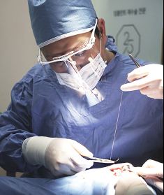 사진. 이성근 대표원장