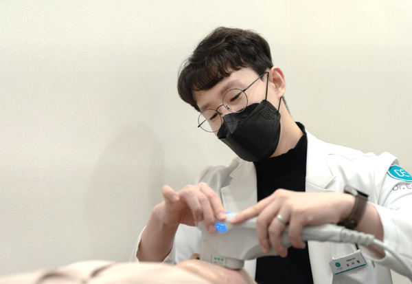 닥터에버스 천안점 우시형 원장, 울쎄라 핸즈온 세미나 참석
