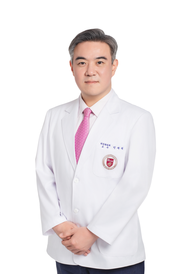 사진. 민재석 교수