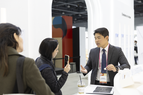 중헌제약 로리앙 PM 이진욱 대리